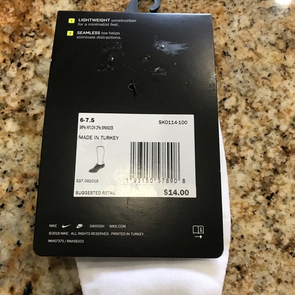 Nike air no show socks fits women size 7.5-9 white - Picture 2 of 5